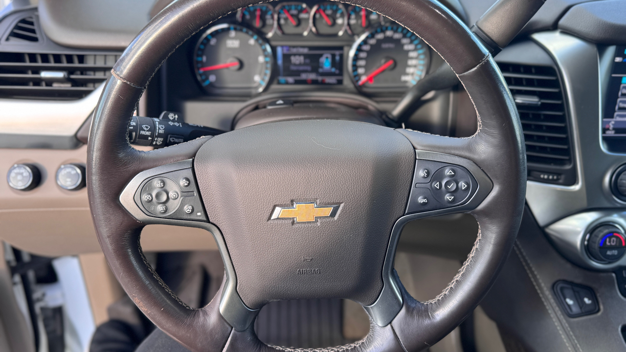 Chevrolet Suburban 4WD 4dr 1500 LT 2018