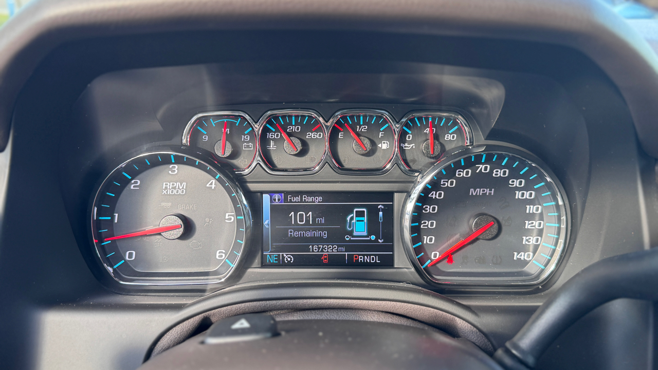 Chevrolet Suburban 4WD 4dr 1500 LT 2018