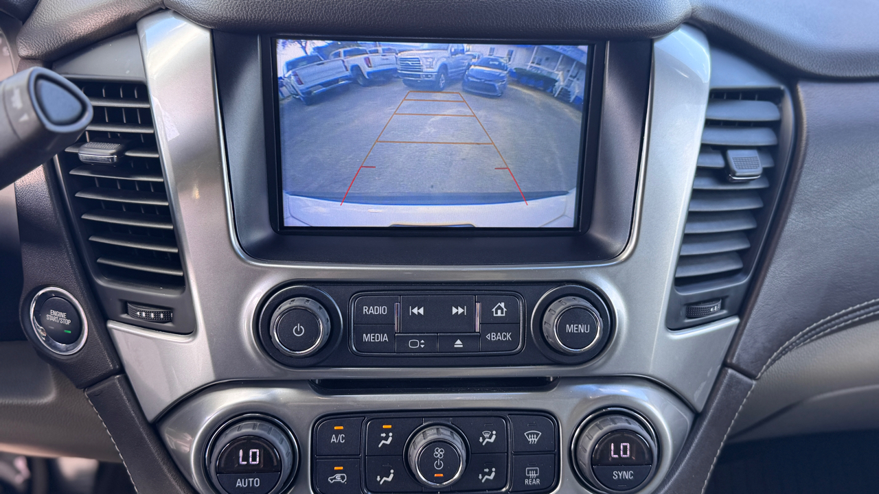 Chevrolet Suburban 4WD 4dr 1500 LT 2018