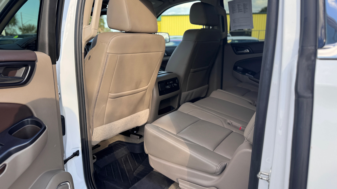 Chevrolet Suburban 4WD 4dr 1500 LT 2018