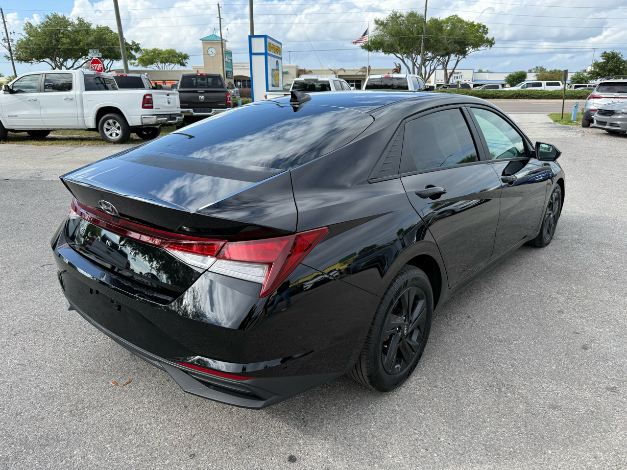 Hyundai Elantra SEL IVT 2022