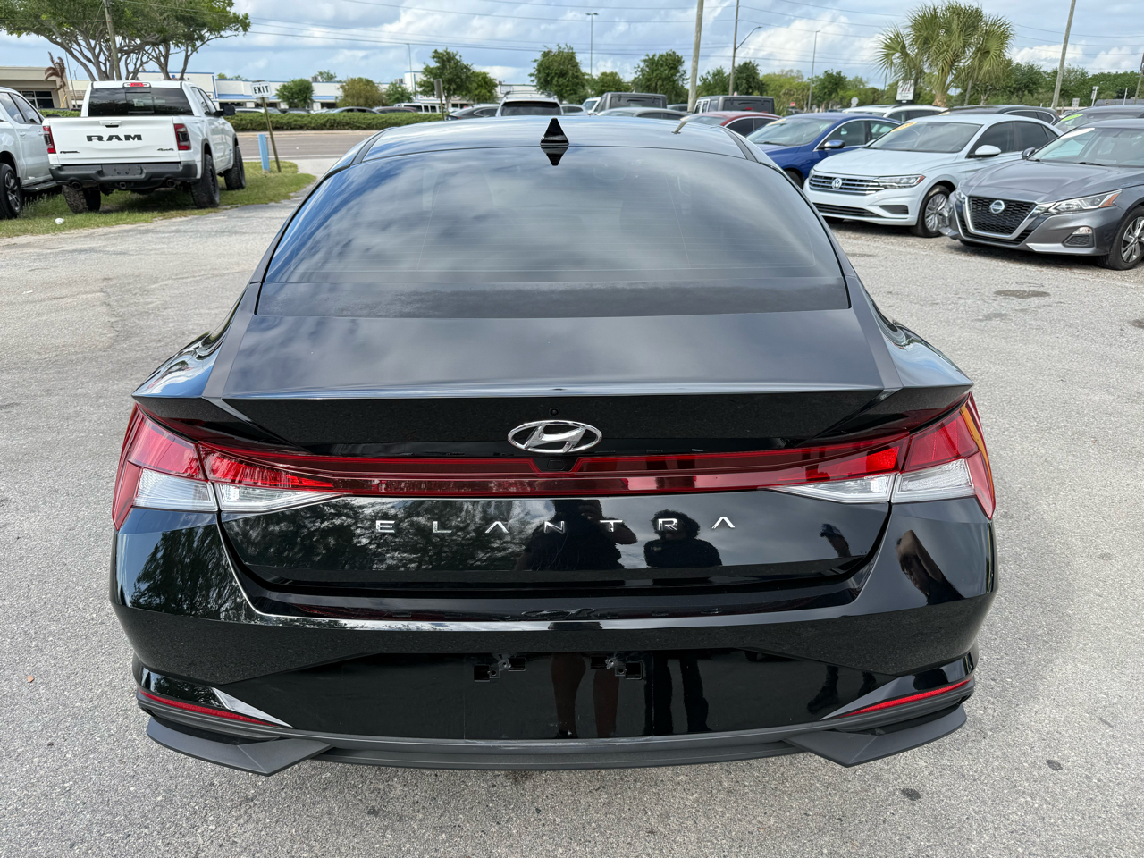 Hyundai Elantra SEL IVT 2022