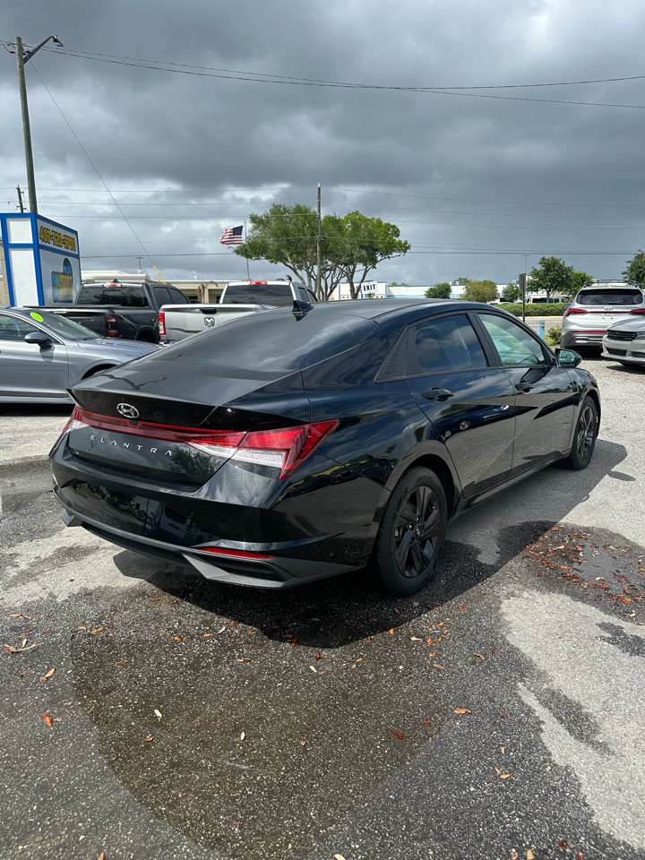 Hyundai Elantra SEL IVT 2022