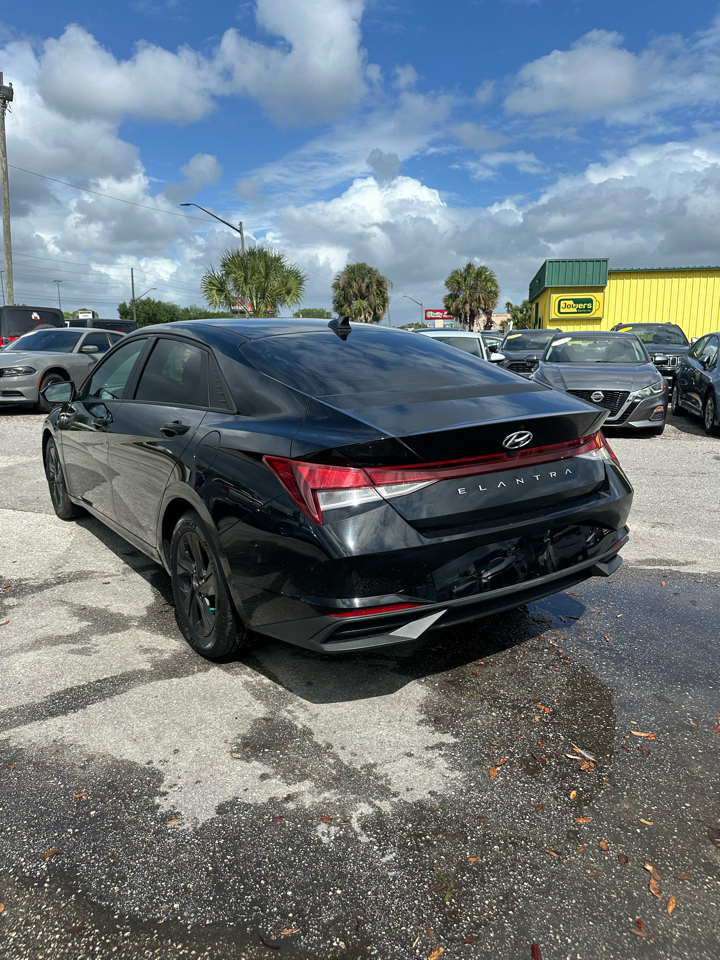 Hyundai Elantra SEL IVT 2022