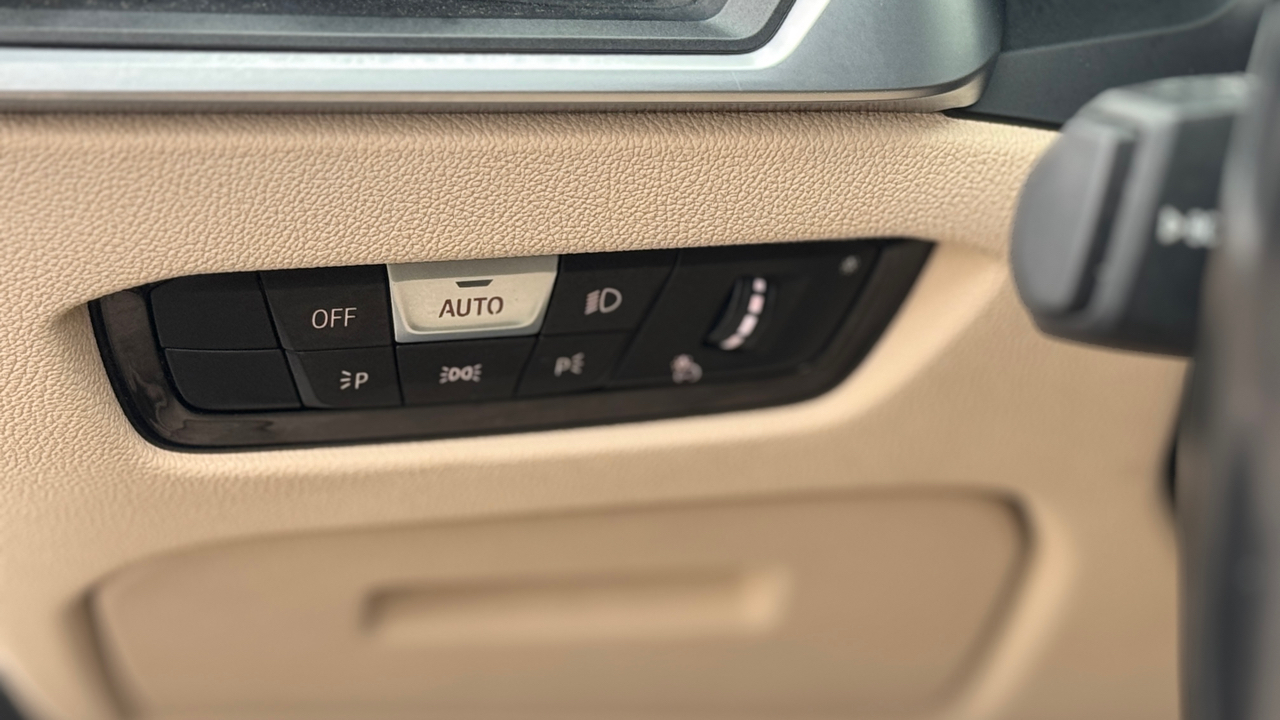 BMW 3 Series 330i Sedan North America 2020