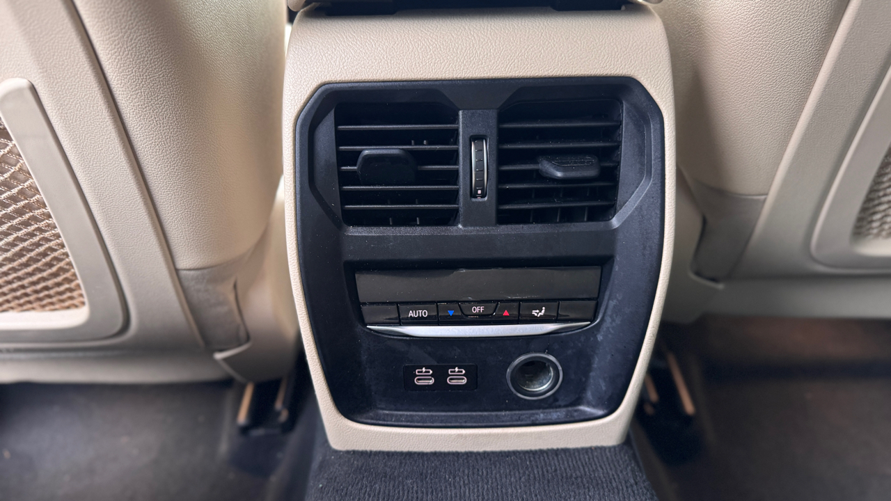 BMW 3 Series 330i Sedan North America 2020