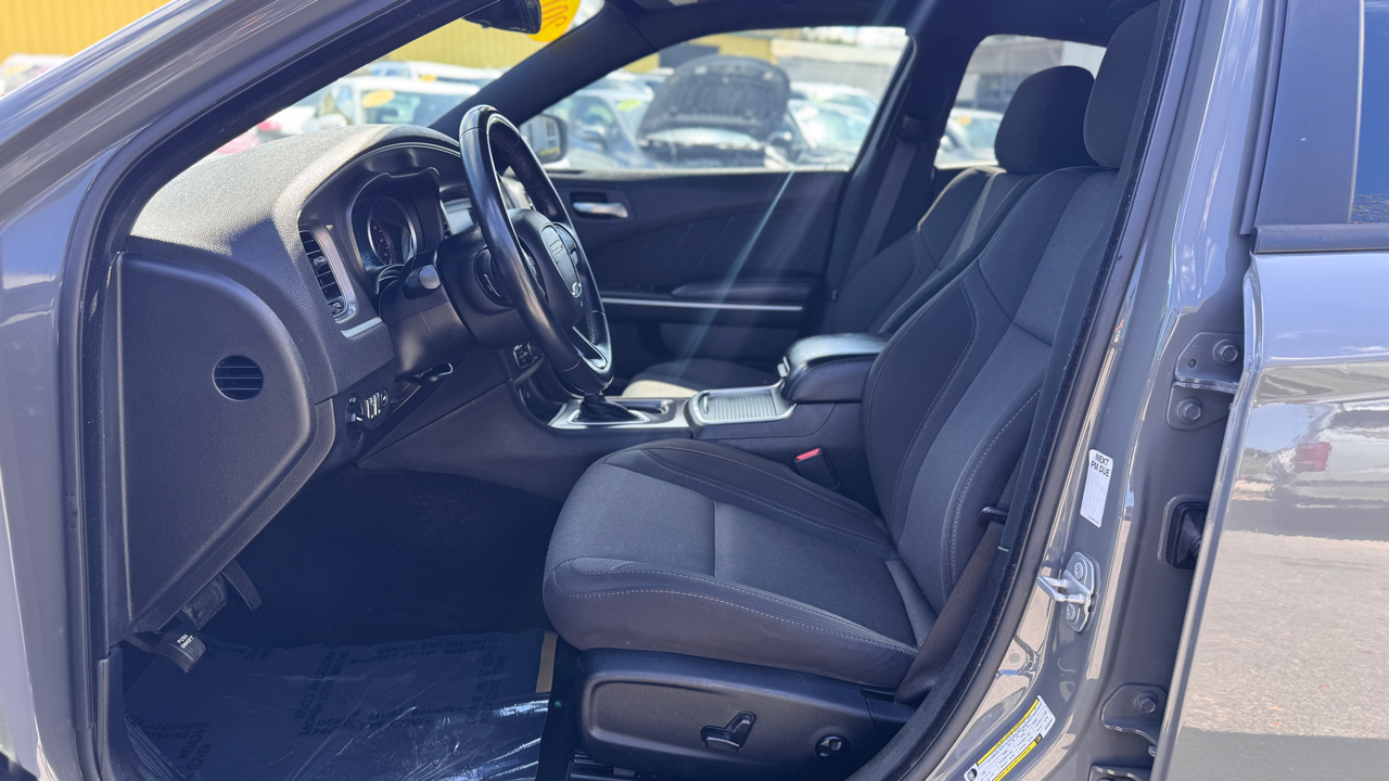 Dodge Charger SXT RWD 2019