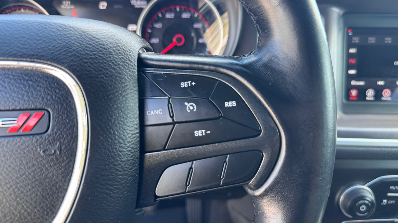 Dodge Charger SXT RWD 2019