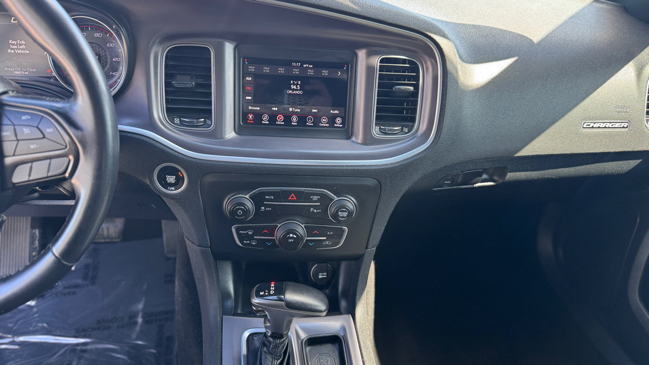 Dodge Charger SXT RWD 2019