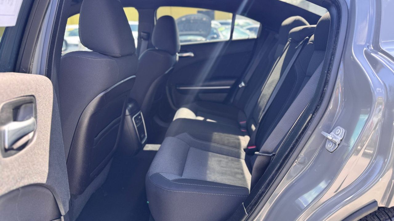 Dodge Charger SXT RWD 2019