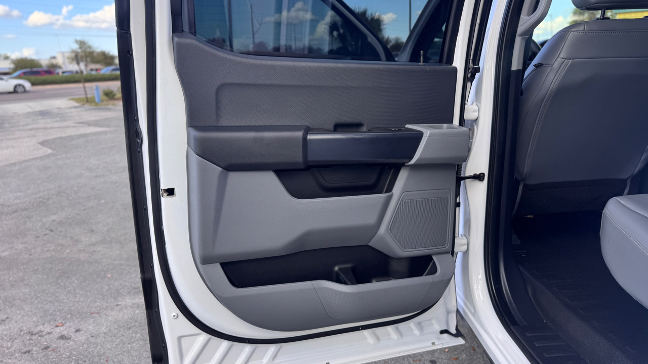 Ford F-150 XL 4WD SuperCrew 5.5' Box 2021