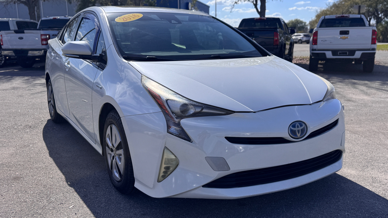 Toyota Prius Base 4D Hatchback 2016