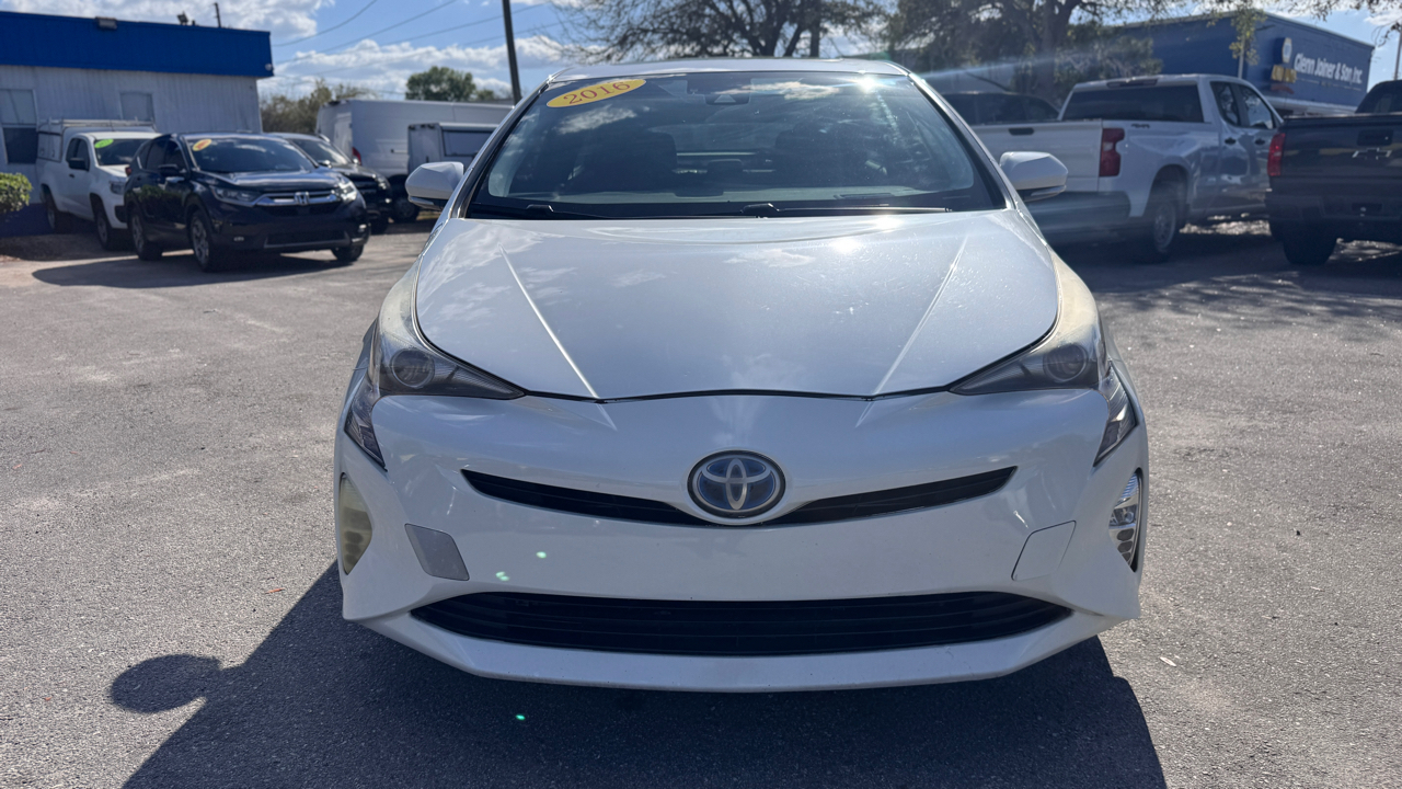 Toyota Prius Base 4D Hatchback 2016