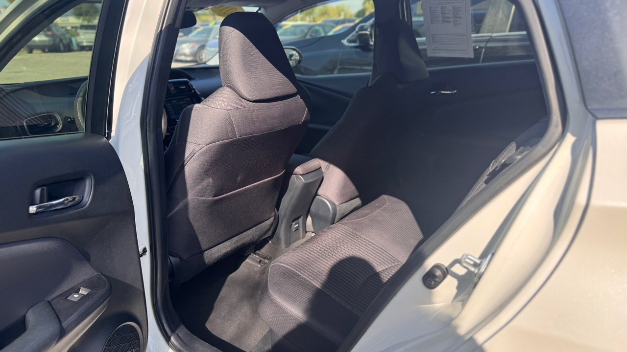 Toyota Prius Base 4D Hatchback 2016