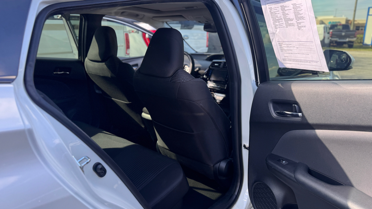 Toyota Prius Base 4D Hatchback 2016