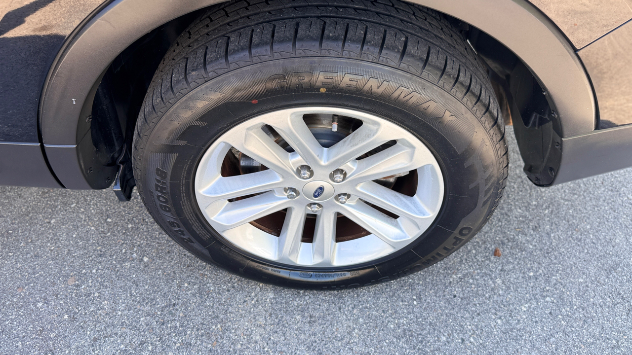 Ford Explorer FWD 4dr XLT 2016