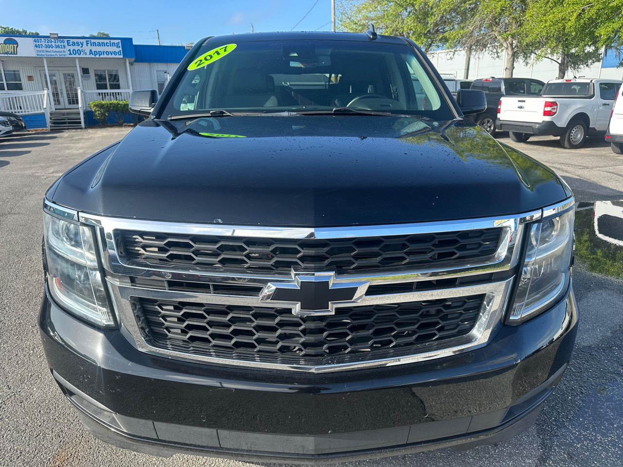 Chevrolet Suburban 2WD 4dr 1500 LT 2017