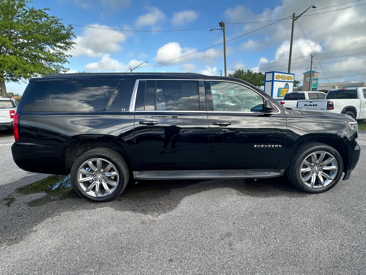 Chevrolet Suburban 2WD 4dr 1500 LT 2017