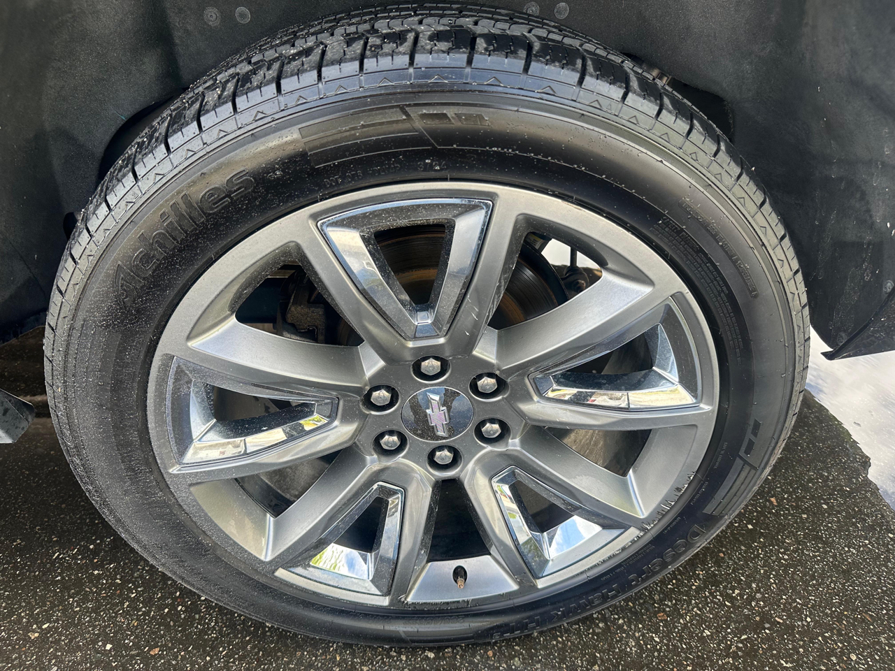 Chevrolet Suburban 2WD 4dr 1500 LT 2017