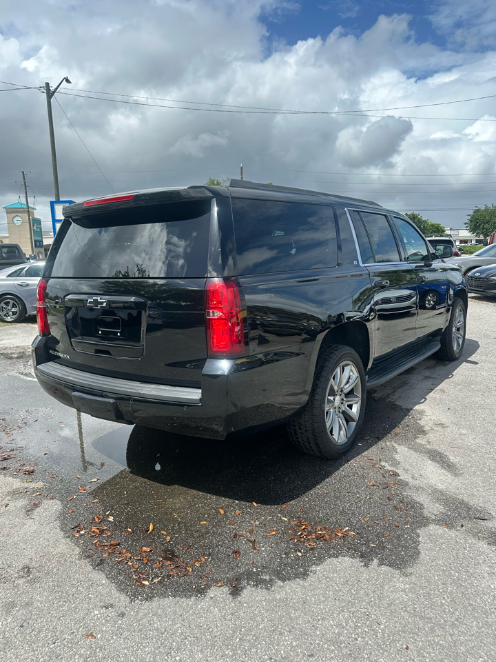 Chevrolet Suburban 2WD 4dr 1500 LT 2017
