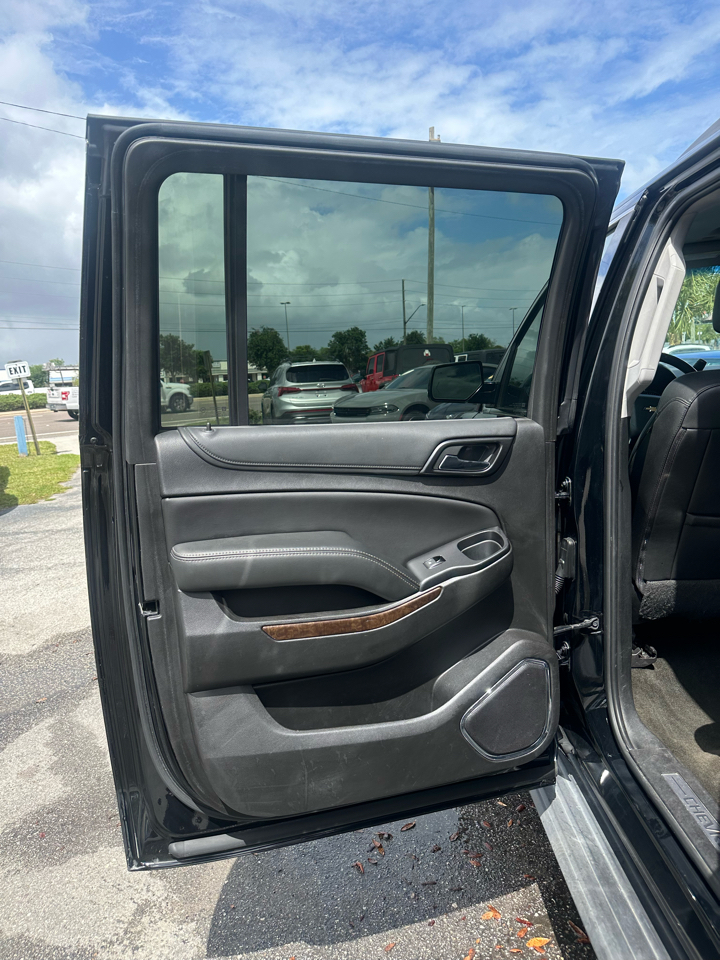 Chevrolet Suburban 2WD 4dr 1500 LT 2017