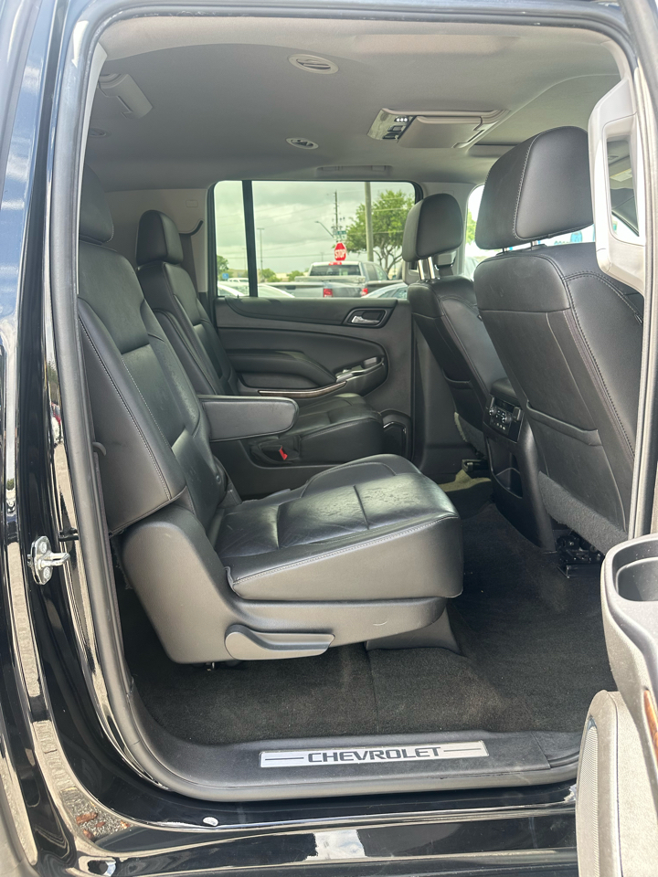 Chevrolet Suburban 2WD 4dr 1500 LT 2017