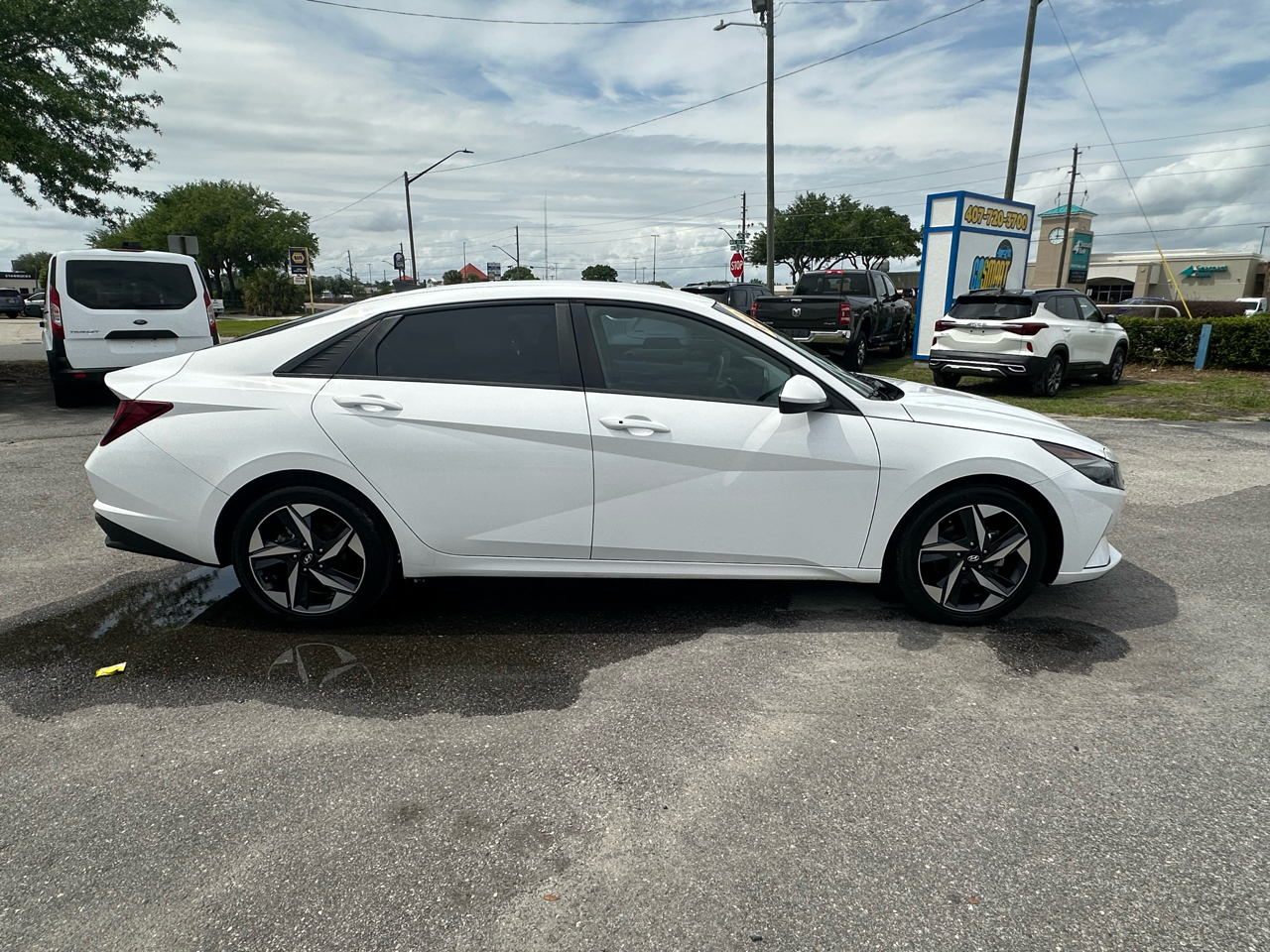 Hyundai Elantra SEL IVT 2023