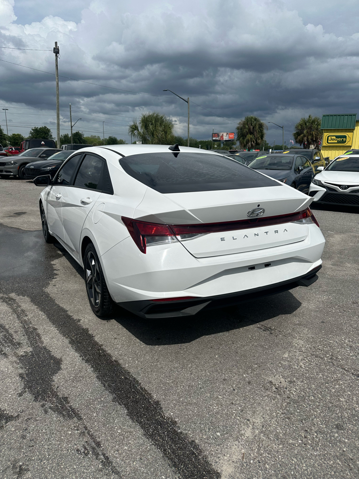 Hyundai Elantra SEL IVT 2023