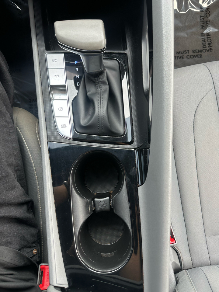 Hyundai Elantra SEL IVT 2023