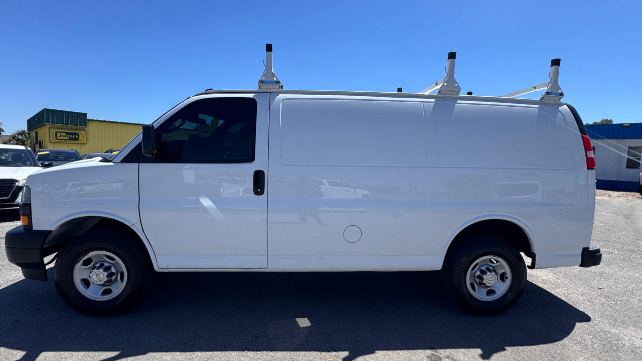 Chevrolet Express Cargo Van RWD 2500 135" 2021