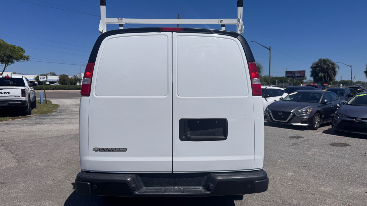 Chevrolet Express Cargo Van RWD 2500 135" 2021
