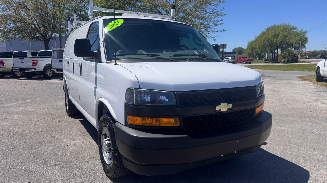 Chevrolet Express Cargo Van RWD 2500 135" 2021
