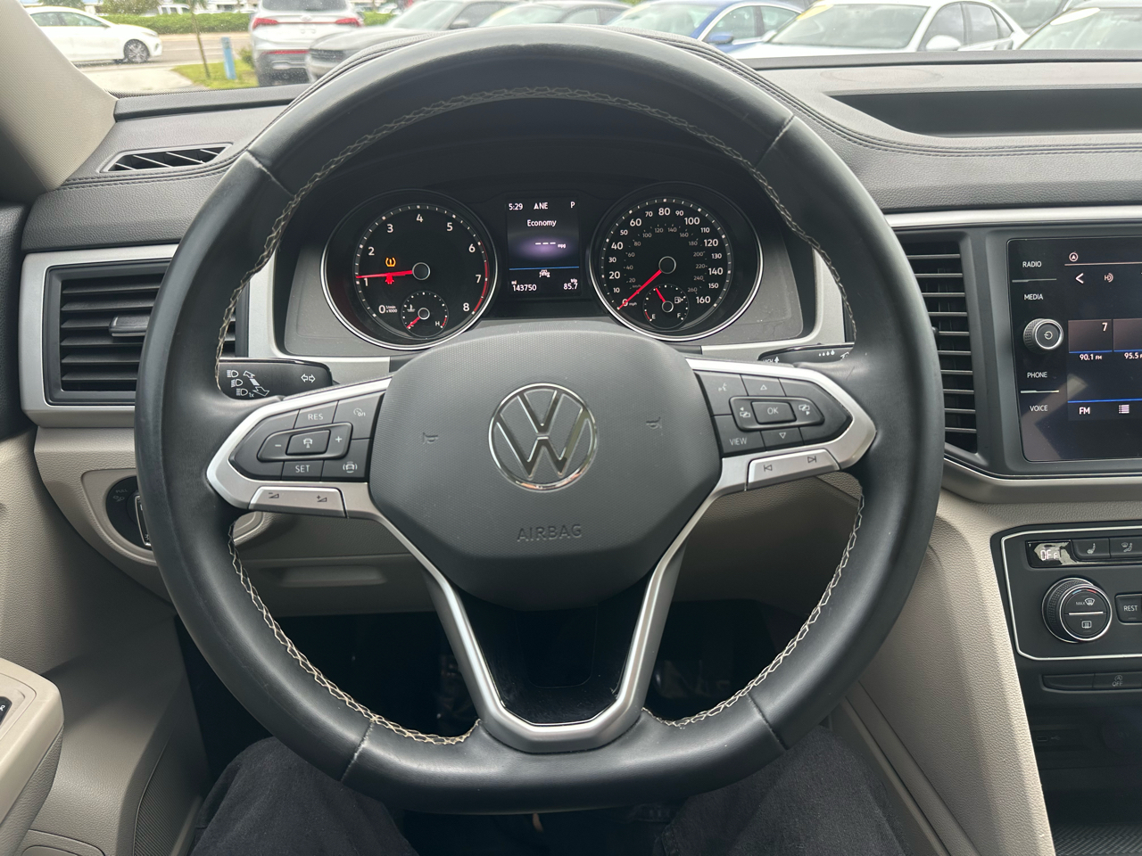 Volkswagen Atlas 2021.5 2.0T SE w/Technology FWD 2021