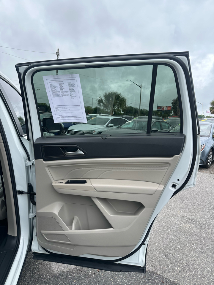 Volkswagen Atlas 2021.5 2.0T SE w/Technology FWD 2021