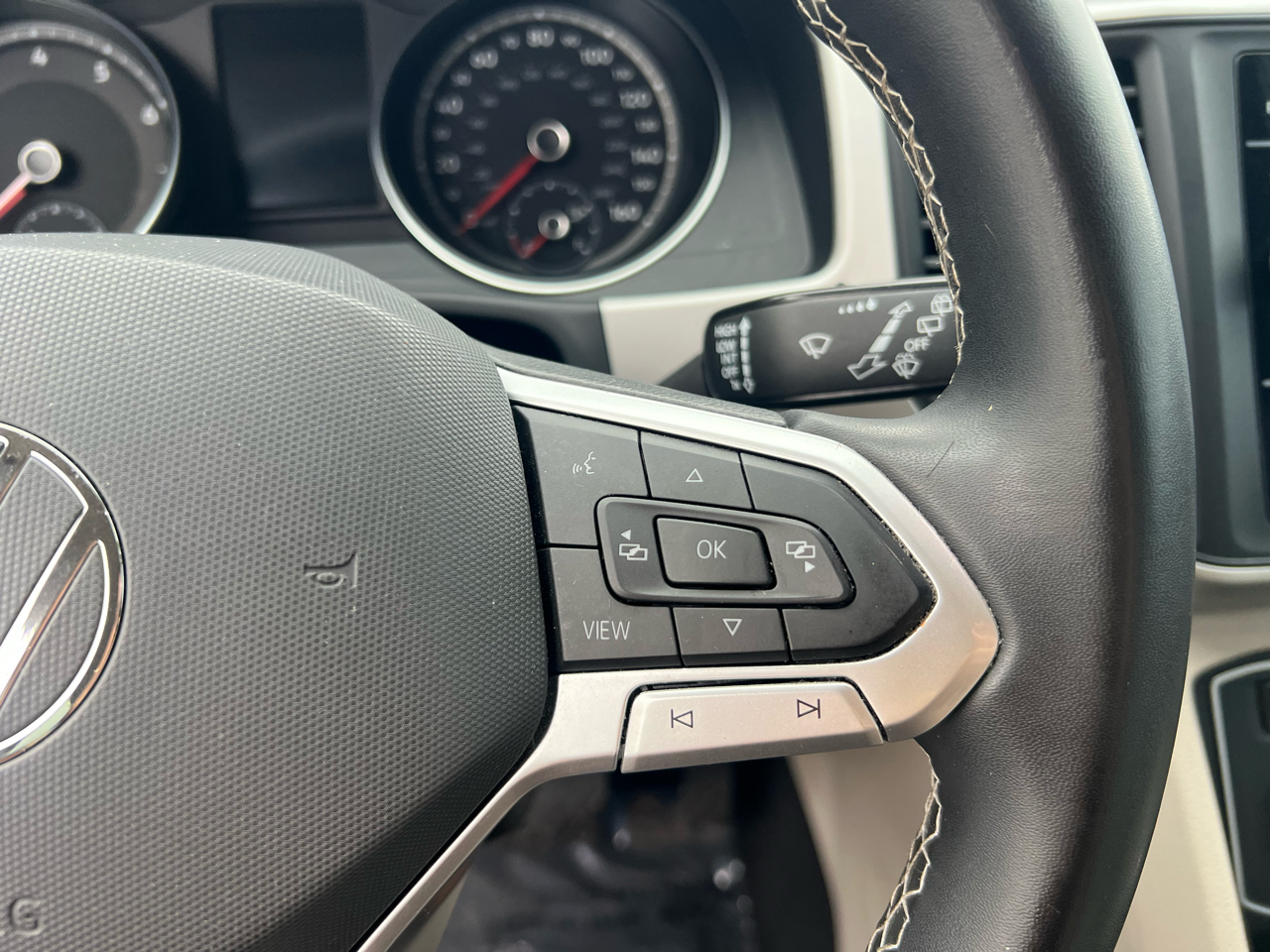 Volkswagen Atlas 2021.5 2.0T SE w/Technology FWD 2021