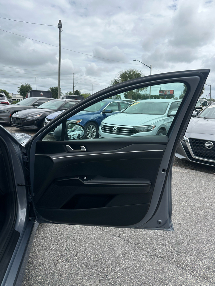 Kia K5 LXS Auto FWD 2022