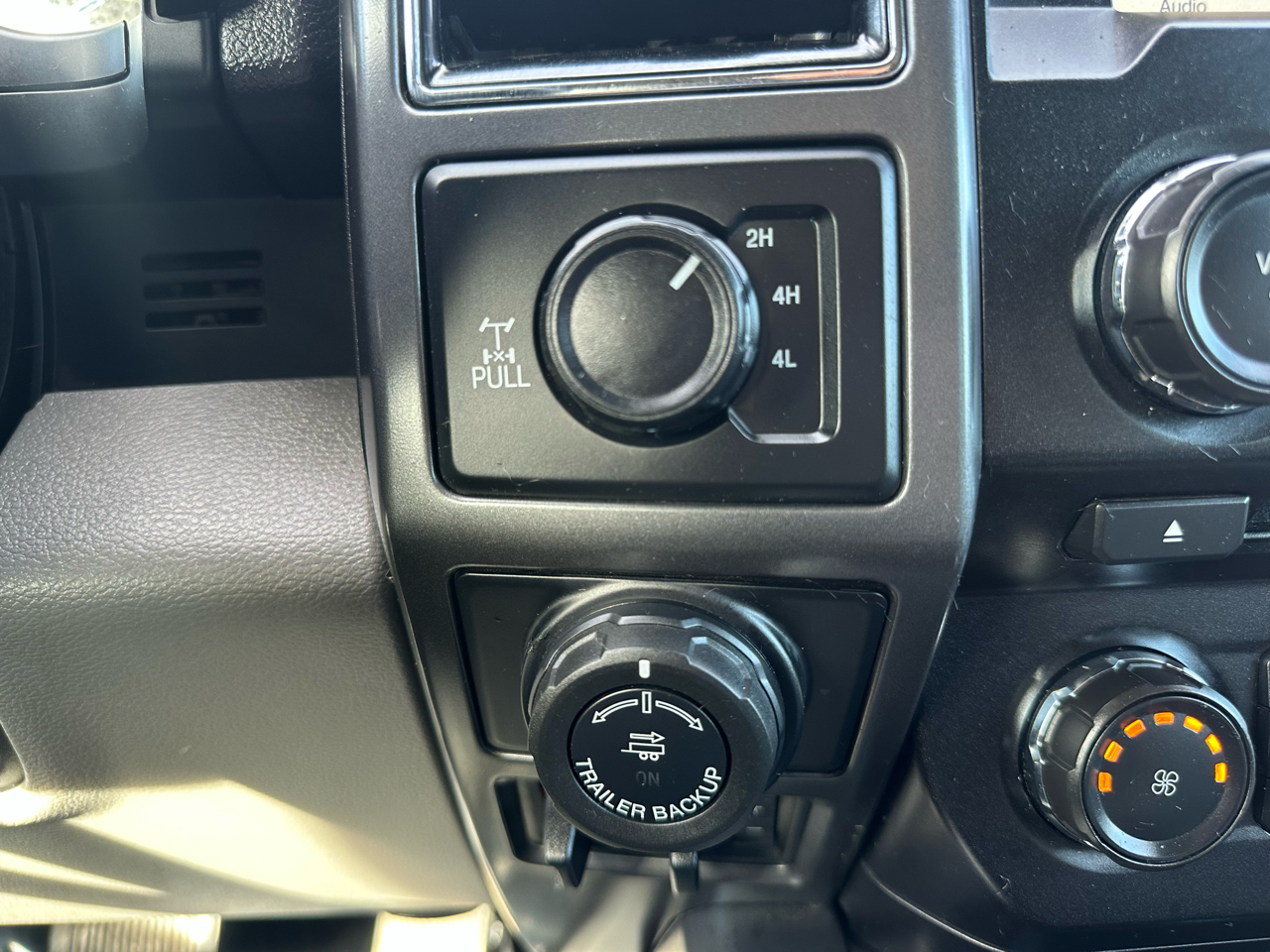 Ford F-150 XLT 4WD SuperCrew 5.5' Box 2018