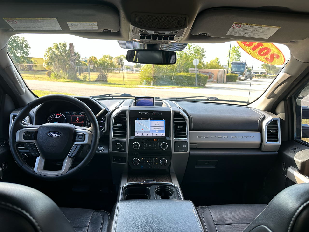 Ford Super Duty F-350 DRW Lariat 4WD Crew Cab 8' Box 2018
