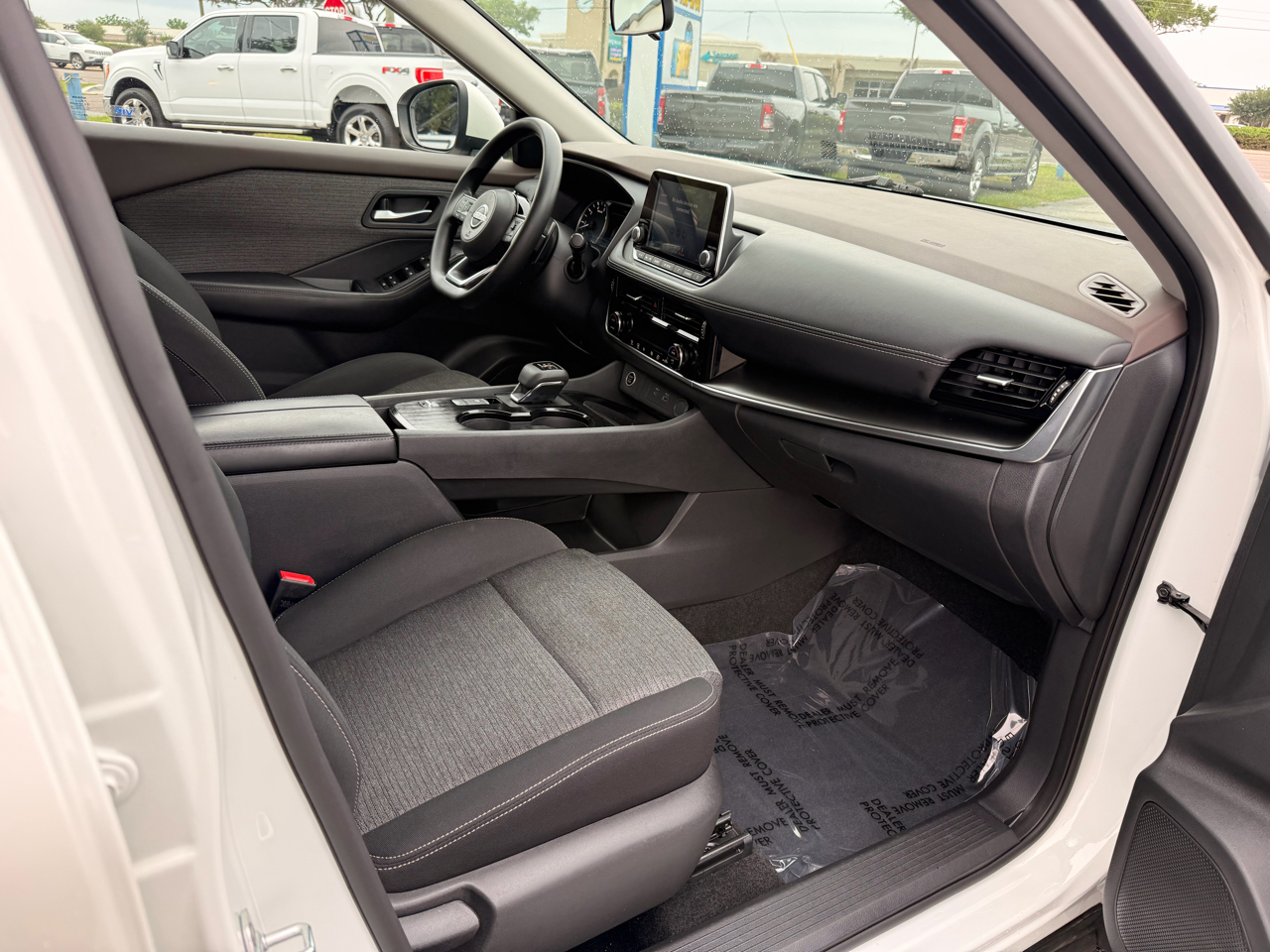 Nissan Rogue FWD SV *Ltd Avail* 2023