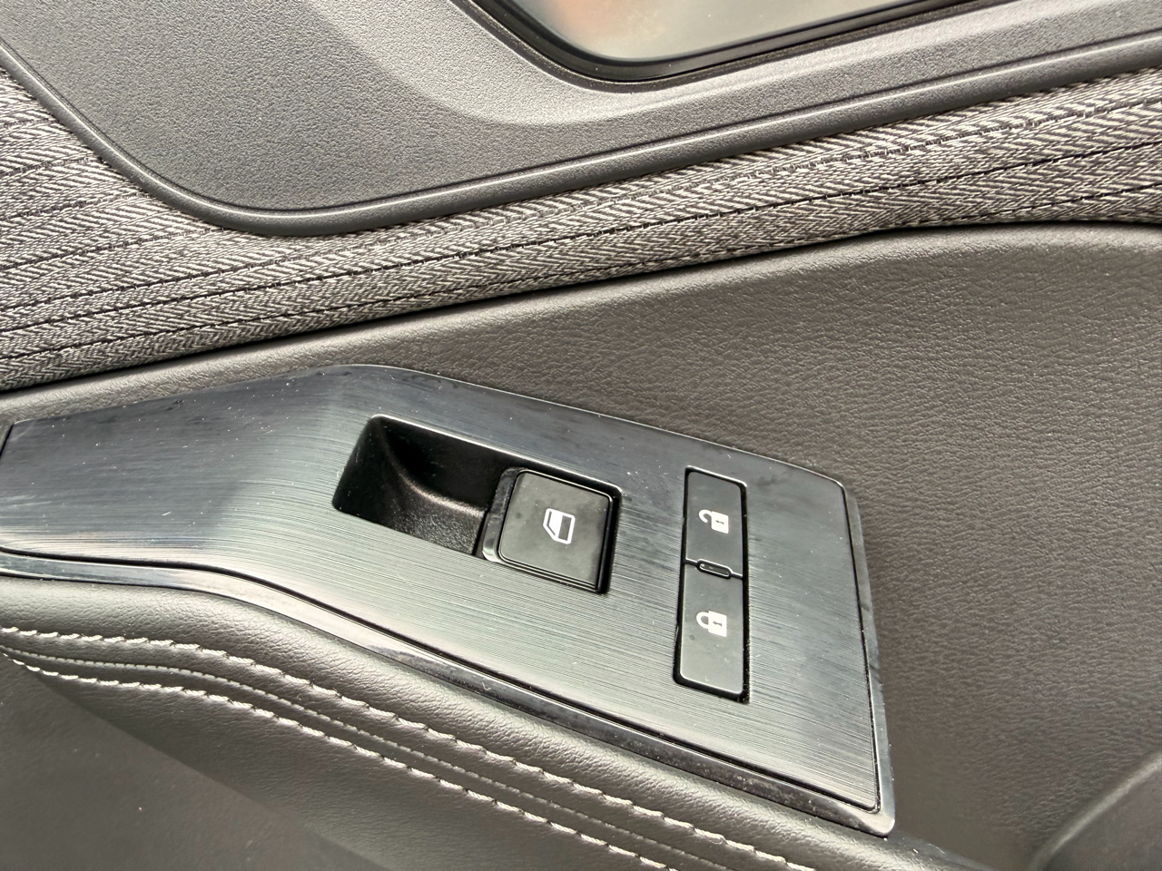 Nissan Rogue FWD SV *Ltd Avail* 2023