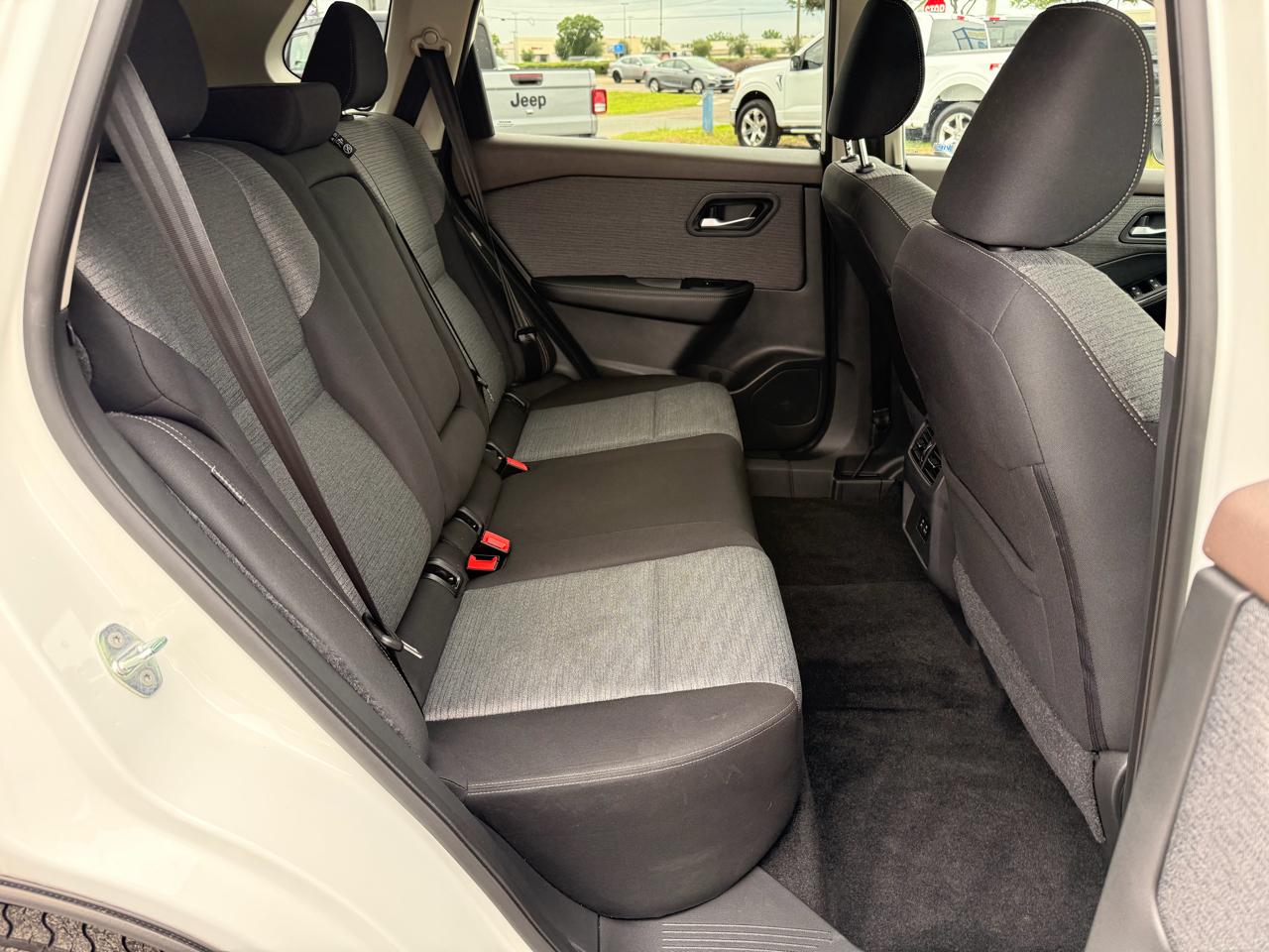 Nissan Rogue FWD SV *Ltd Avail* 2023