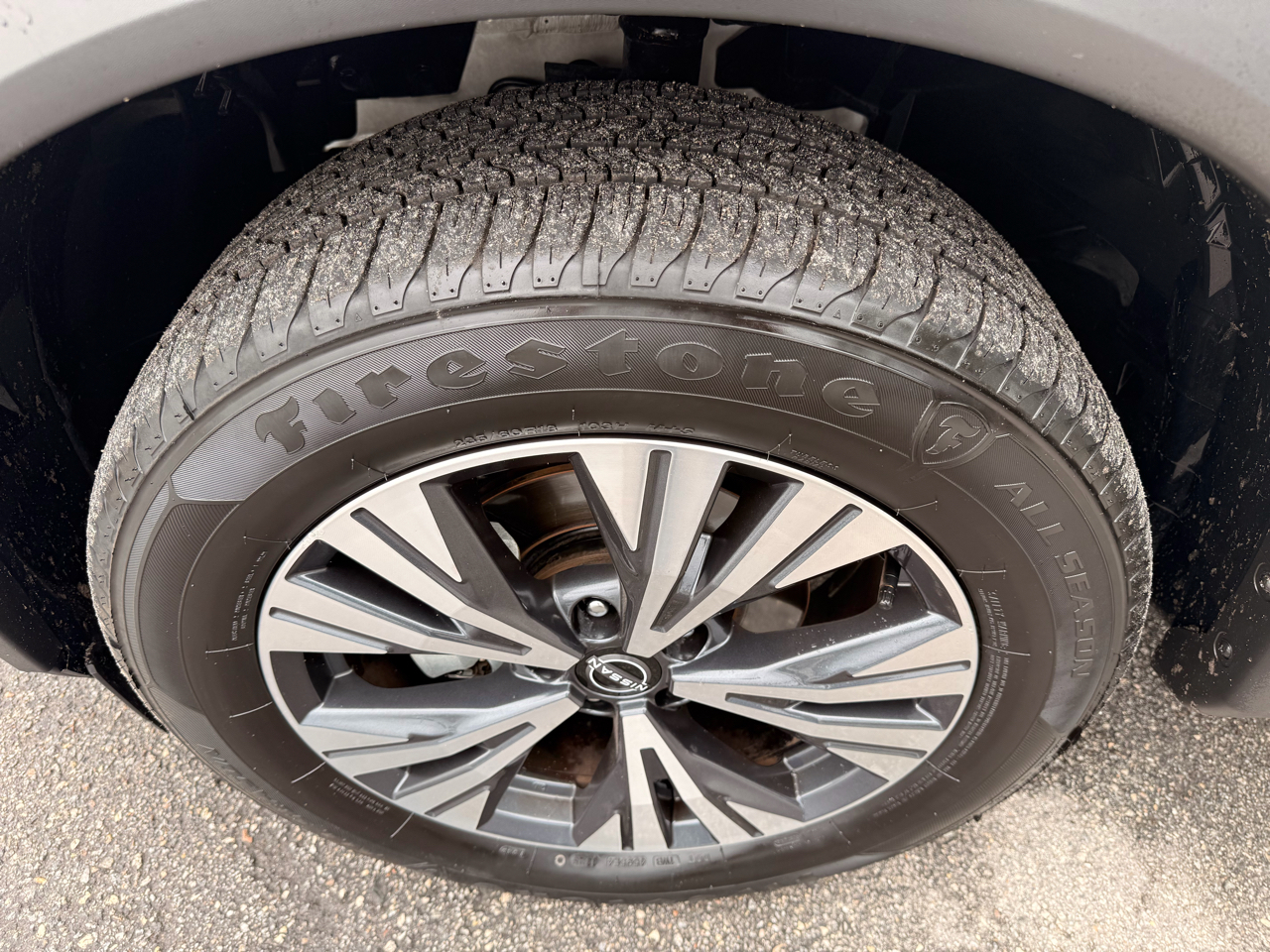 Nissan Rogue FWD SV *Ltd Avail* 2023