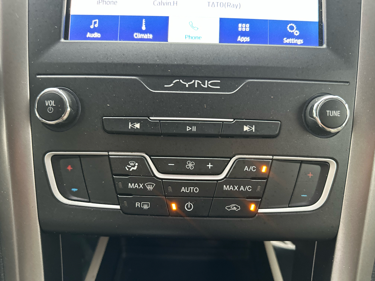 Ford Fusion SE FWD 2020