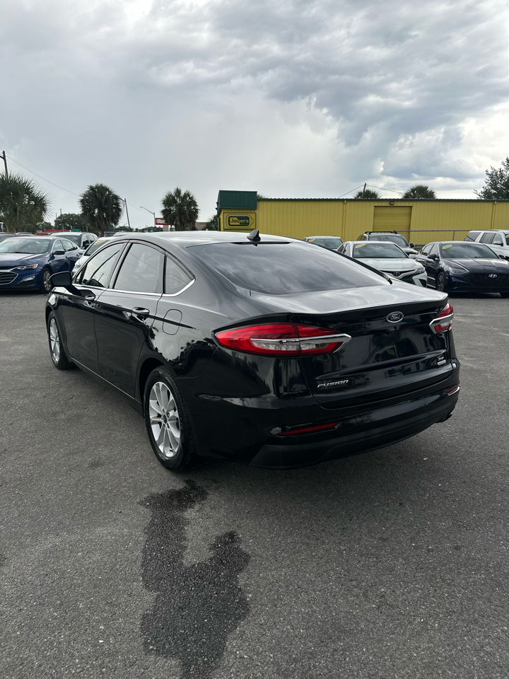 Ford Fusion SE FWD 2020
