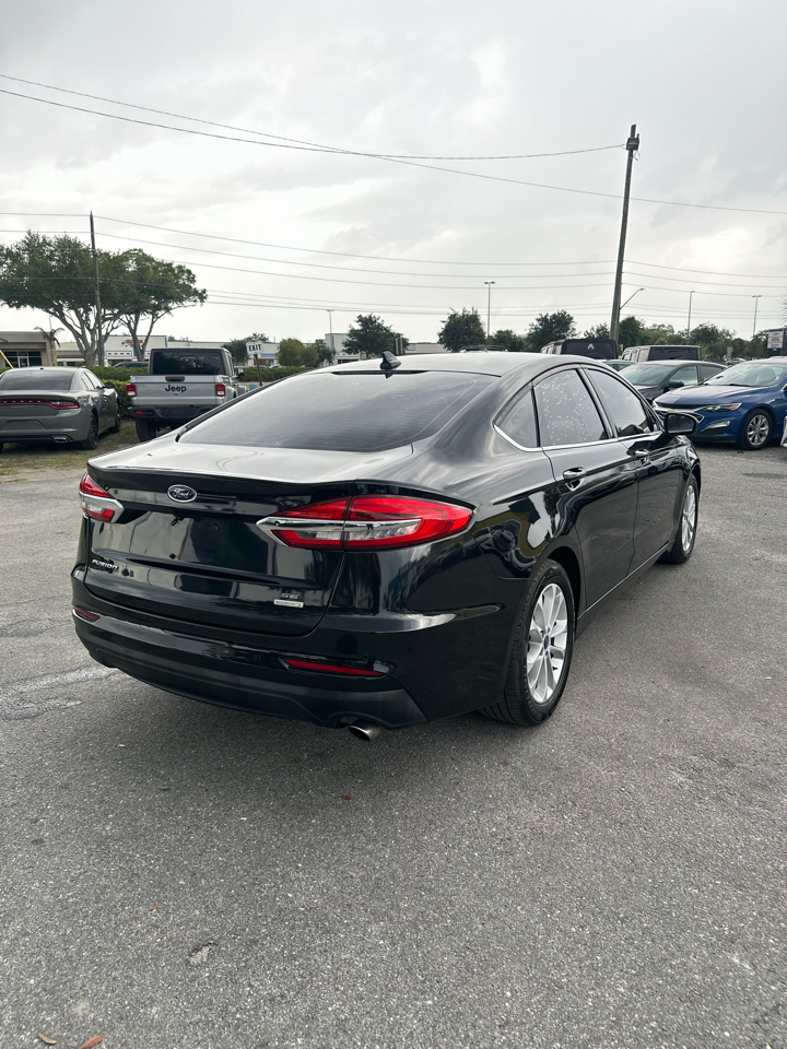 Ford Fusion SE FWD 2020