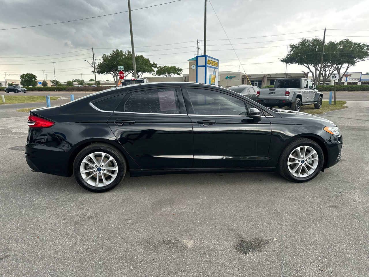 Ford Fusion SE FWD 2020