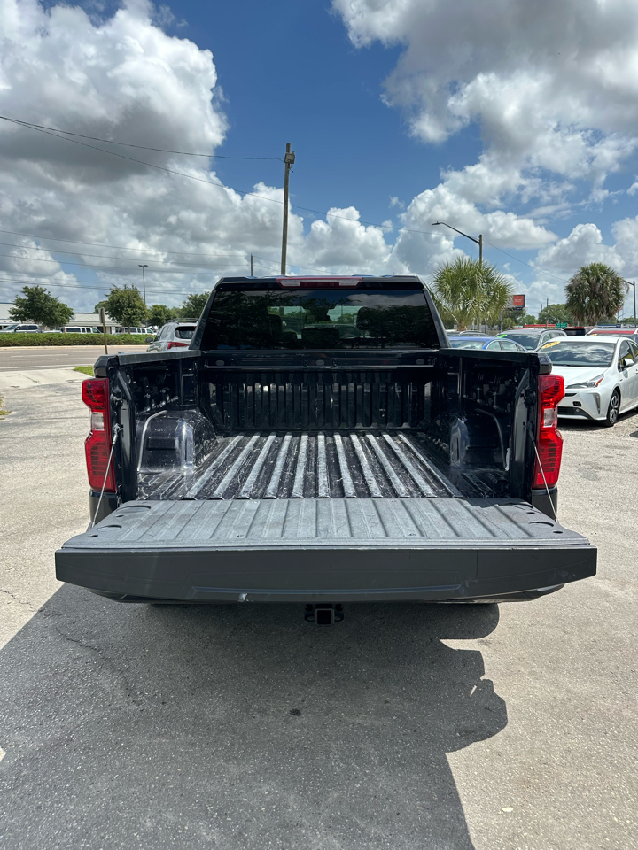 Chevrolet Silverado 1500 4WD Crew Cab 147" Custom 2022