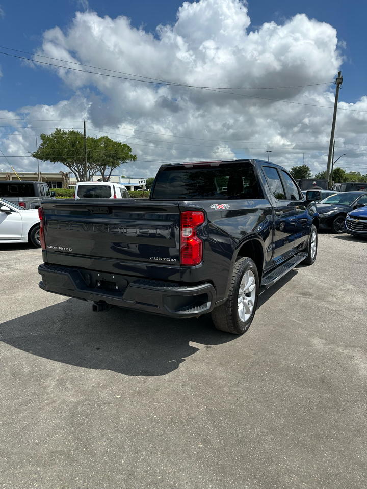 Chevrolet Silverado 1500 4WD Crew Cab 147" Custom 2022