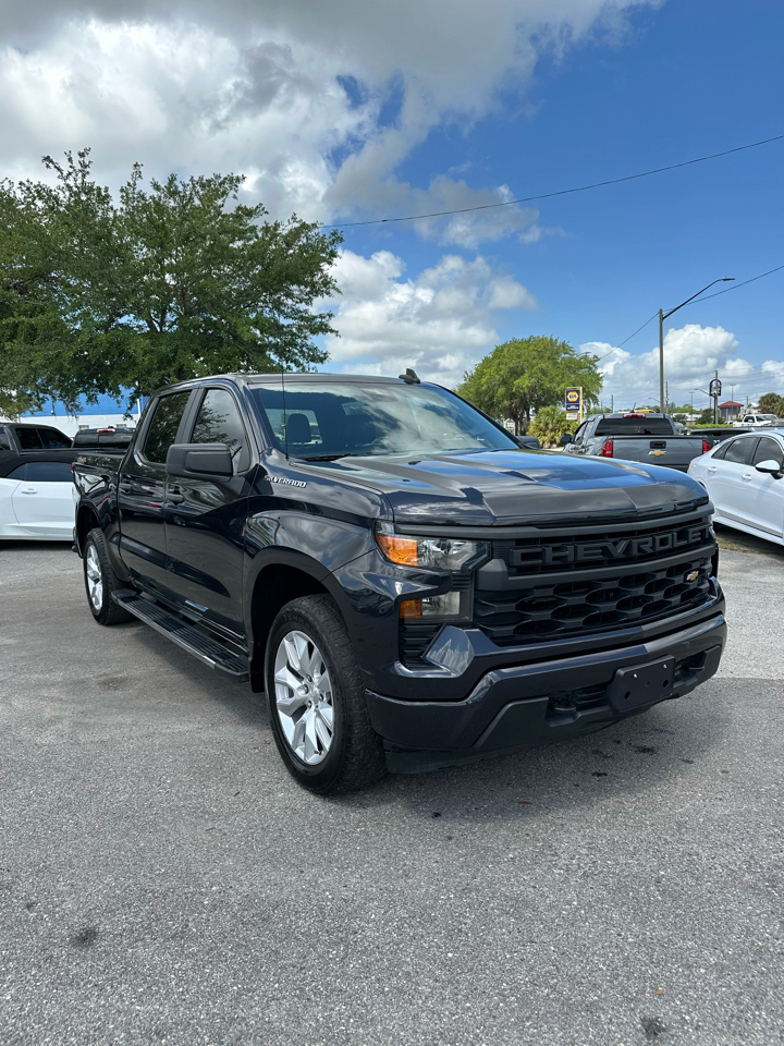 Chevrolet Silverado 1500 4WD Crew Cab 147" Custom 2022