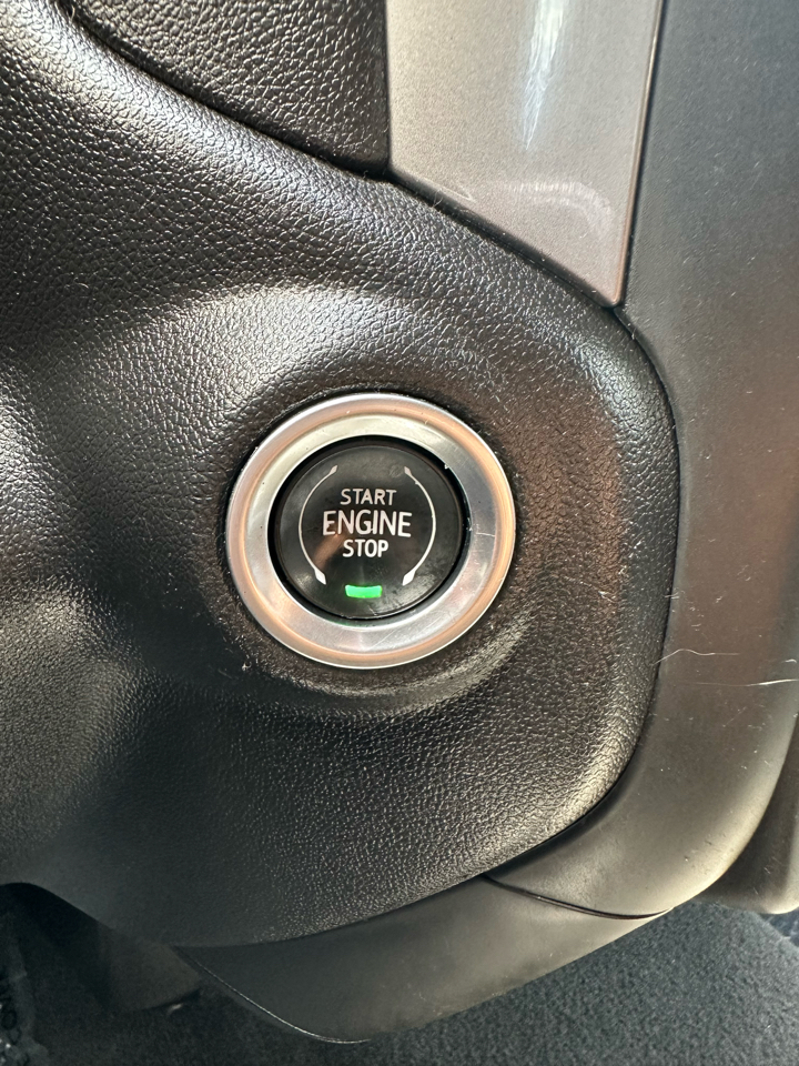 Chevrolet Silverado 1500 4WD Crew Cab 147" Custom 2022